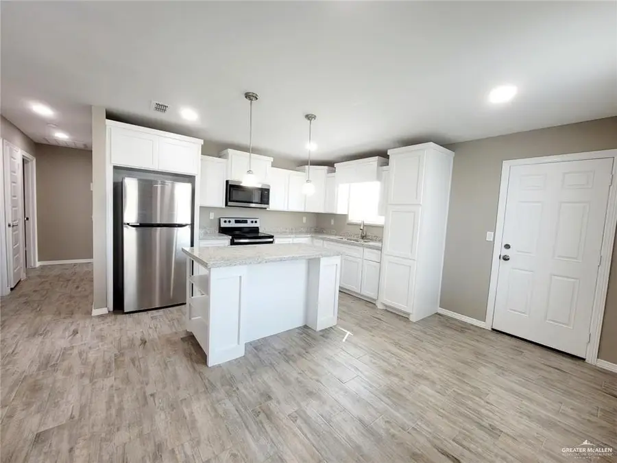 3820 Bella Costa Drive, Weslaco, TX 78596 - #3