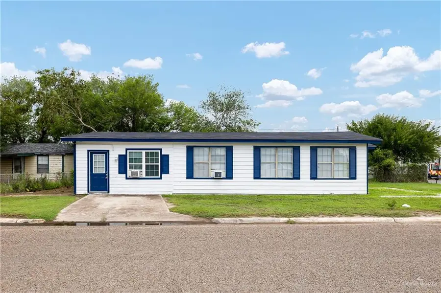 606 S Airport Drive, Weslaco, TX 78596 - #3