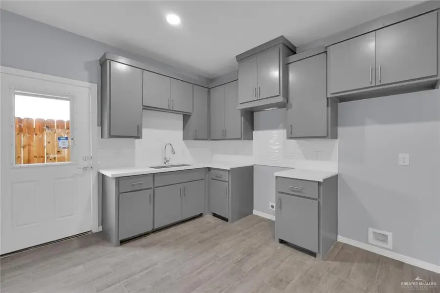 207 W Campeche, Alton, TX 78573 - #3