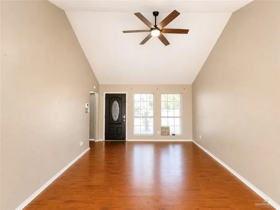 1407 S Irving Street, Alton, TX 78573 - #3