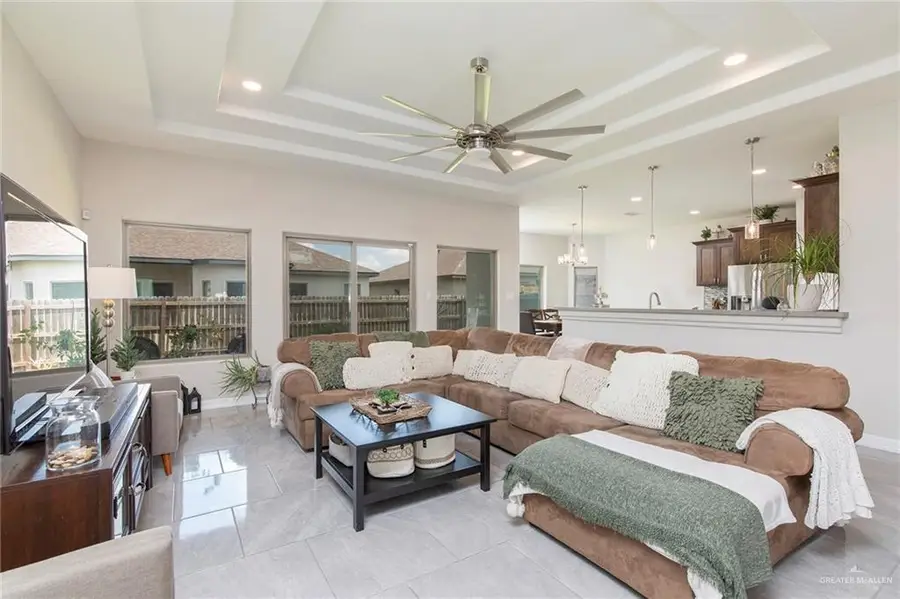 1212 S Santa Fe Street, Alton, TX 78573 - #2