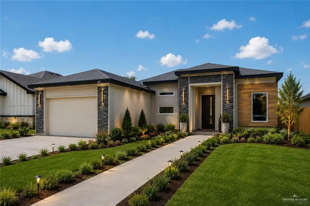 425 S 12th Street, Alamo, TX 78516 - #1