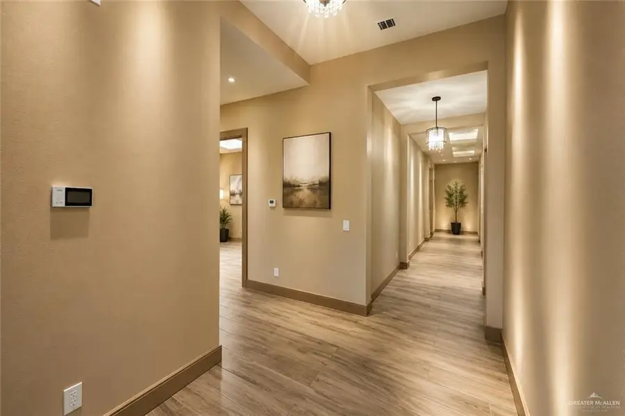 3005 E Ebano Avenue, Hidalgo, TX 78557 - #2