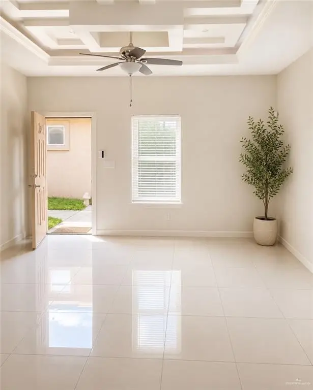 1012 E Myrtle Beach Avenue, McAllen, TX 78503 - #2