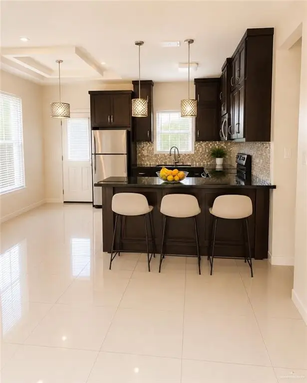 1012 E Myrtle Beach Avenue, McAllen, TX 78503 - #3
