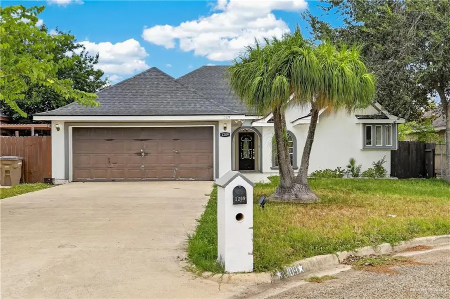 1209 Carolina Avenue, Edinburg, TX 78541 - #2