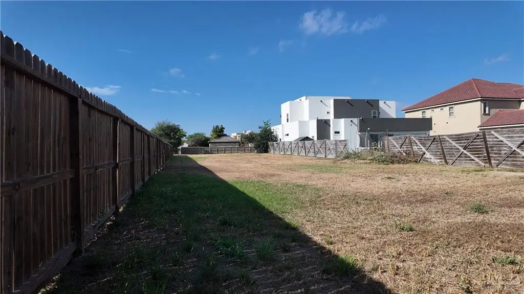 2433 E 22nd Street E, Mission, TX 78572 - #1