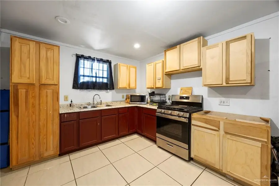 1002 Carlos Circle, Palmview, TX 78572 - #2