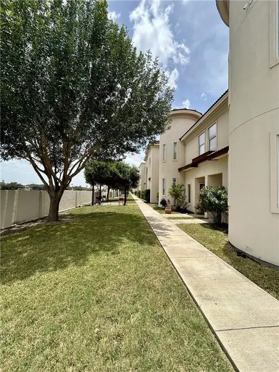 1412 E Keeton Avenue #25, McAllen, TX 78503 - #3