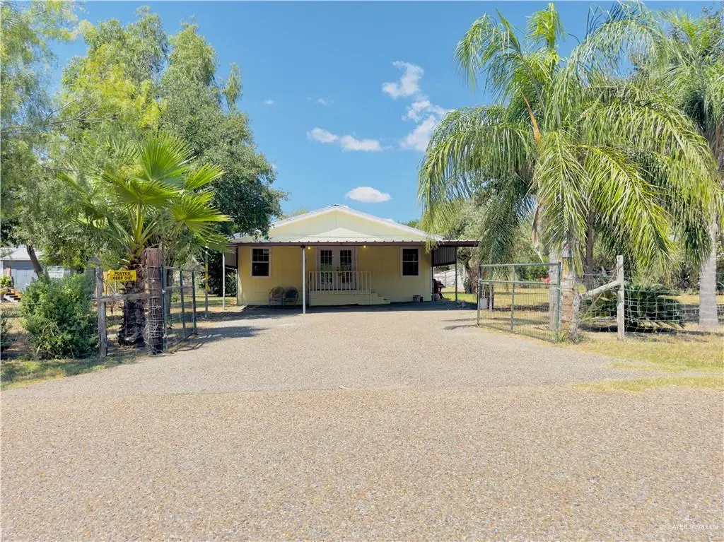 29163 Lincoln Avenue, Hargill, TX 78549 - #1
