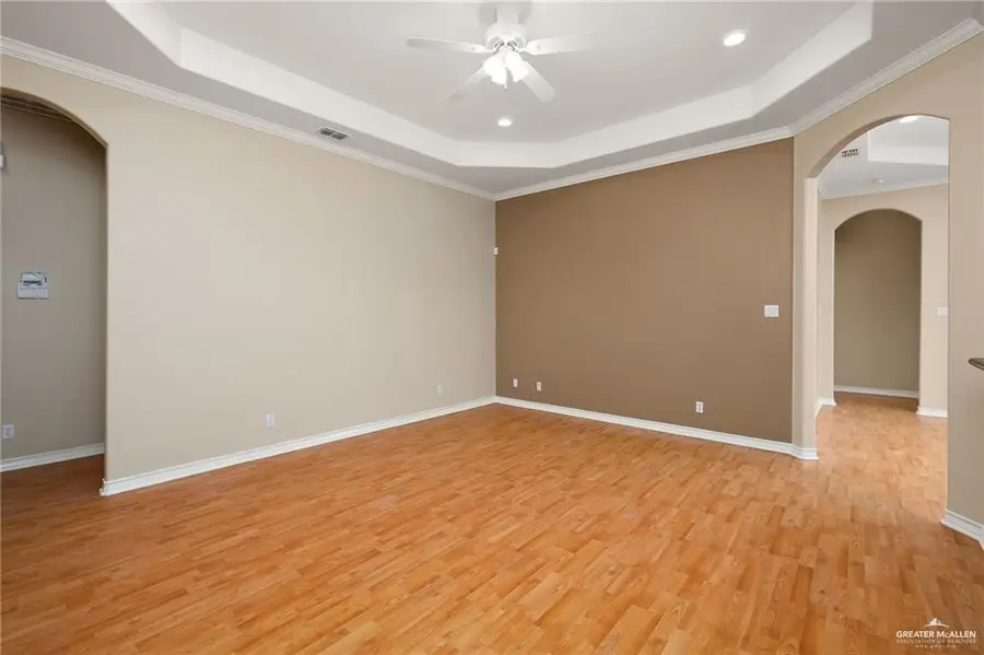 614 S Excalibur Street, Edinburg, TX 78539 - #2