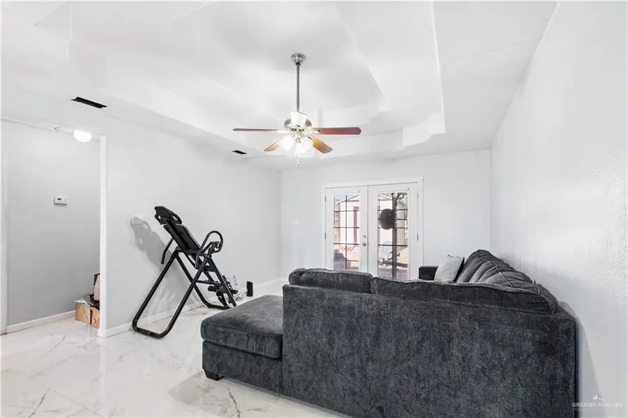 806 Daffodil Drive, Los Fresnos, TX 78566 - #2
