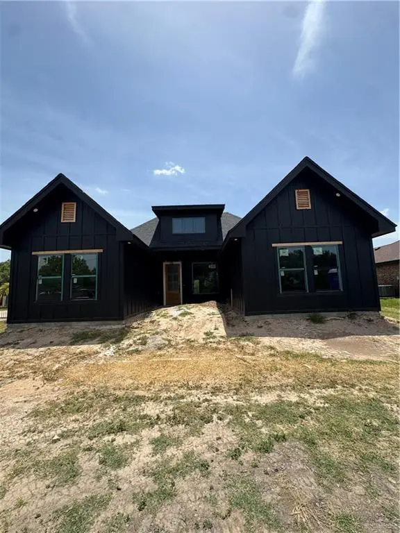 1017 W Mile 6 Road, Elsa, TX 78543 - #1