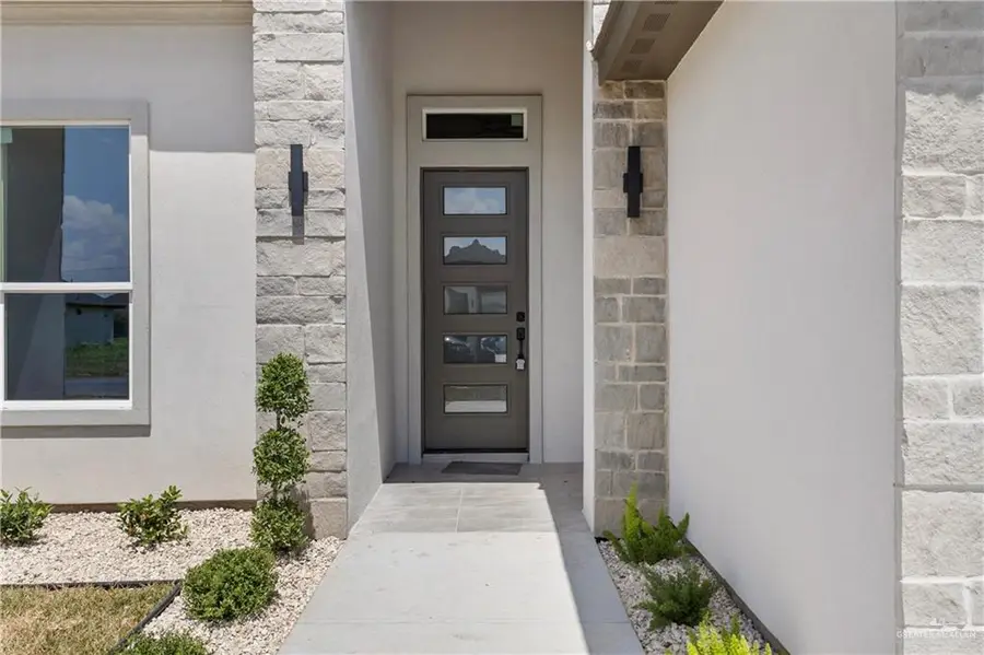 1308 S 9th Street, Alamo, TX 78516 - #3