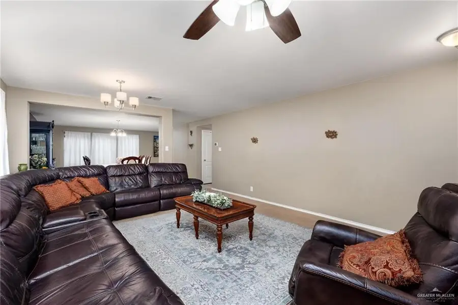 906 E Solar Drive, Mission, TX 78574 - #2