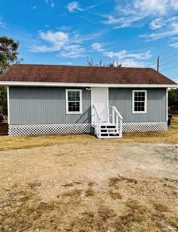 602 N Extrumberto Solis Street N, Elsa, TX 78543