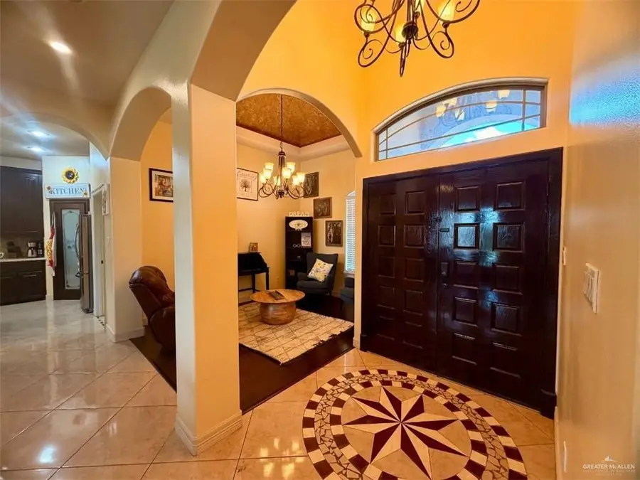 606 W 27th Street, Mission, TX 78574 - #2