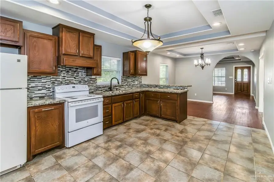 603 N Mayberry Boulevard, Mission, TX 78573 - #3