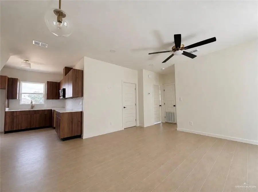 305 Laramie Drive #D, Edinburg, TX 78542 - #3