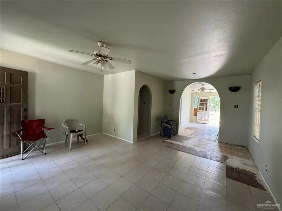 1121 Perkins Avenue, Mission, TX 78572 - #3
