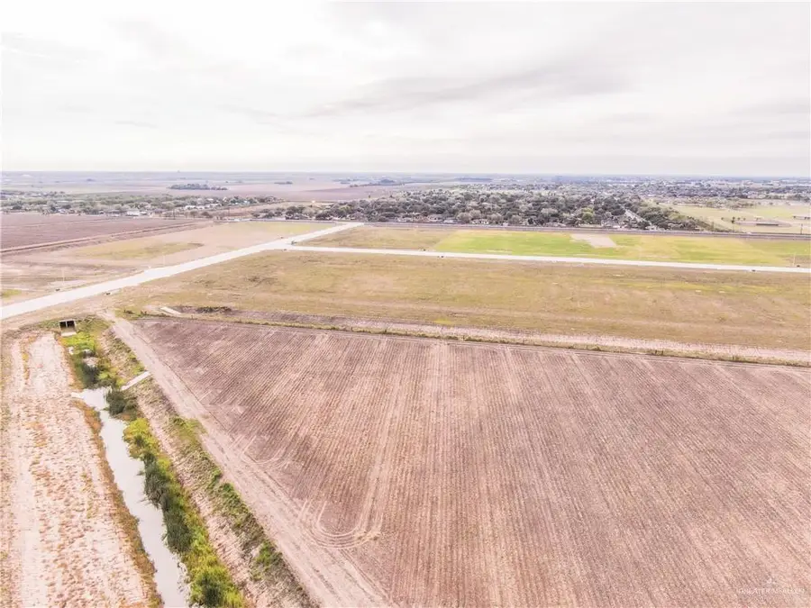 01 Economic Avenue, Weslaco, TX 78599 - #3