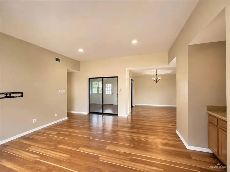 900 36th Street, McAllen, TX 78501 - #2