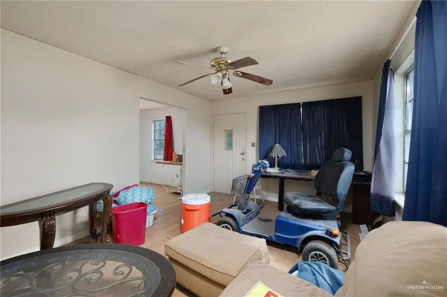 301 E Stubbs Street, Edinburg, TX 78539 - #2
