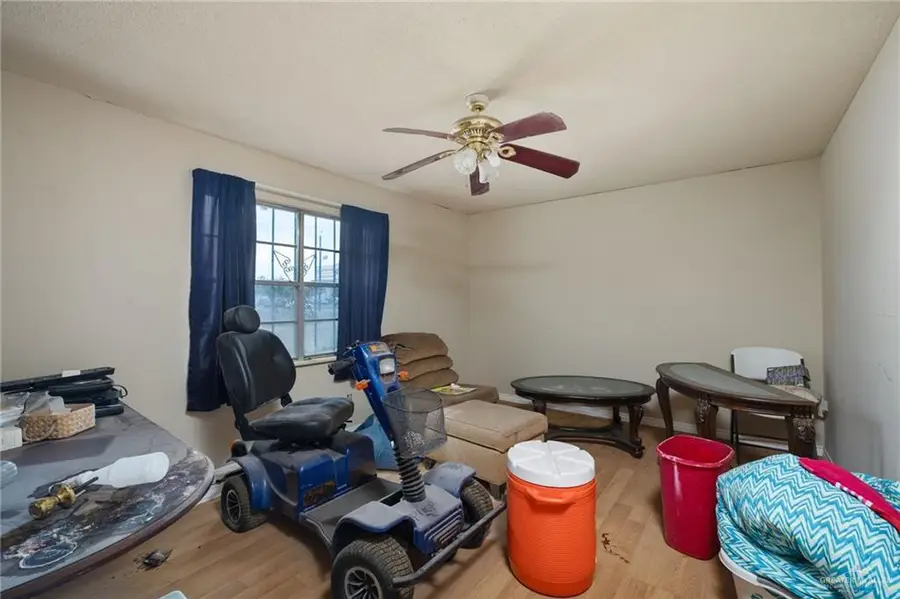 301 E Stubbs Street, Edinburg, TX 78539 - #3