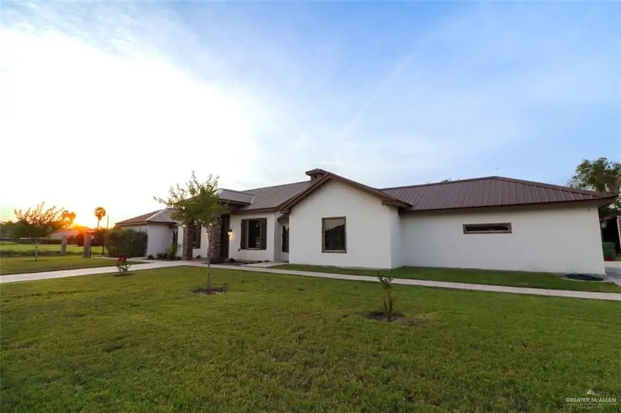 208 E Esperanza Avenue, Mission, TX 78574 - #2