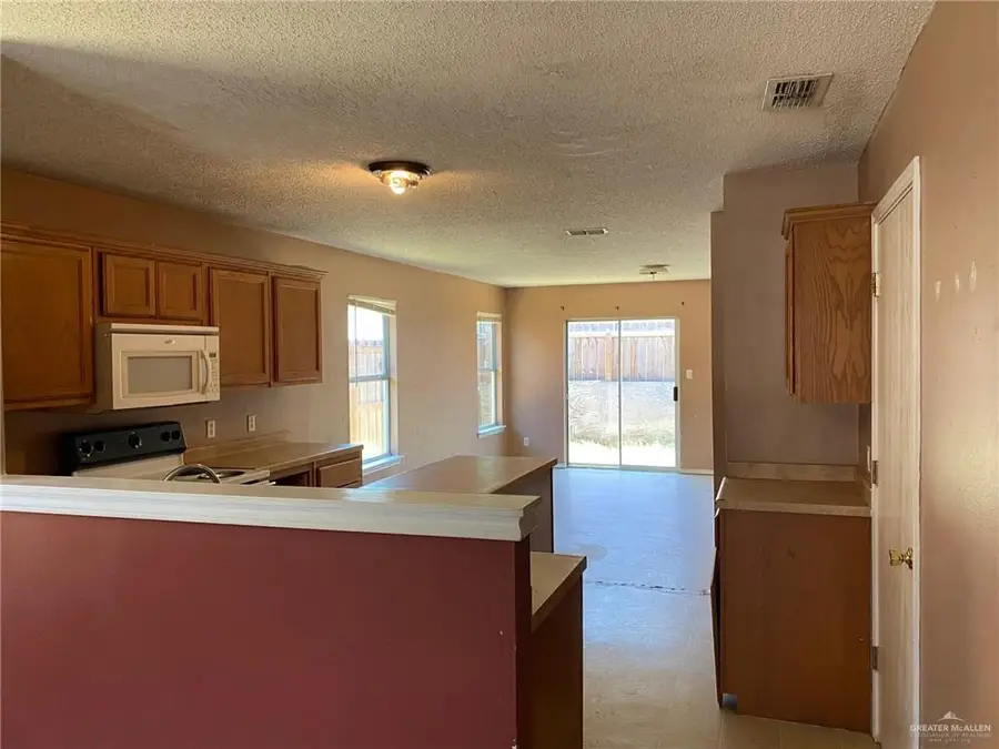 3917 E Thunderbird Avenue, McAllen, TX 78504 - #3