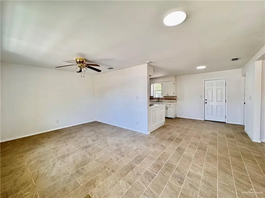1138 S Illinois Street, Mercedes, TX 78570 - #3