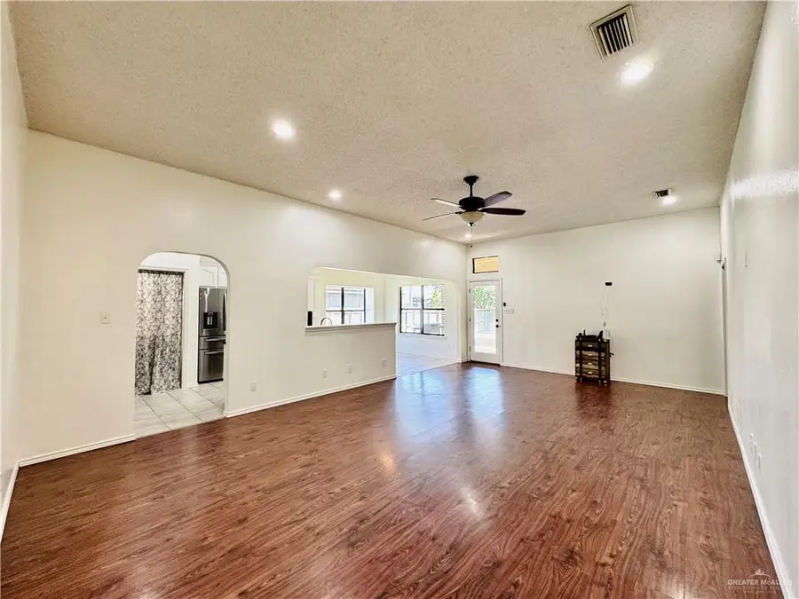 2410 E 28th Street, Mission, TX 78574 - #3