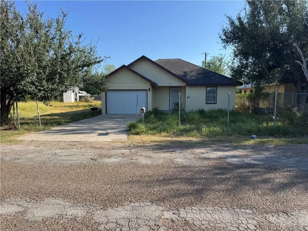123 W Carr Street, Rio Grande City, TX 78582 - #1