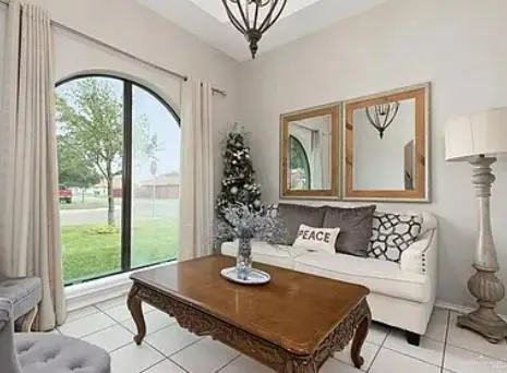 1806 E Flora Avenue, Hidalgo, TX 78557 - #2