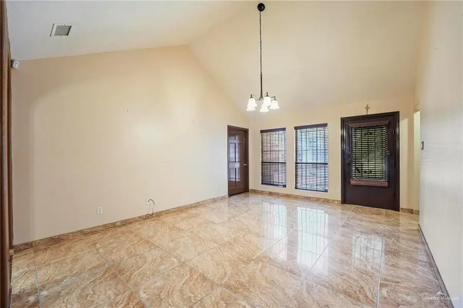 1807 16th Street, Mission, TX 78572 - #3