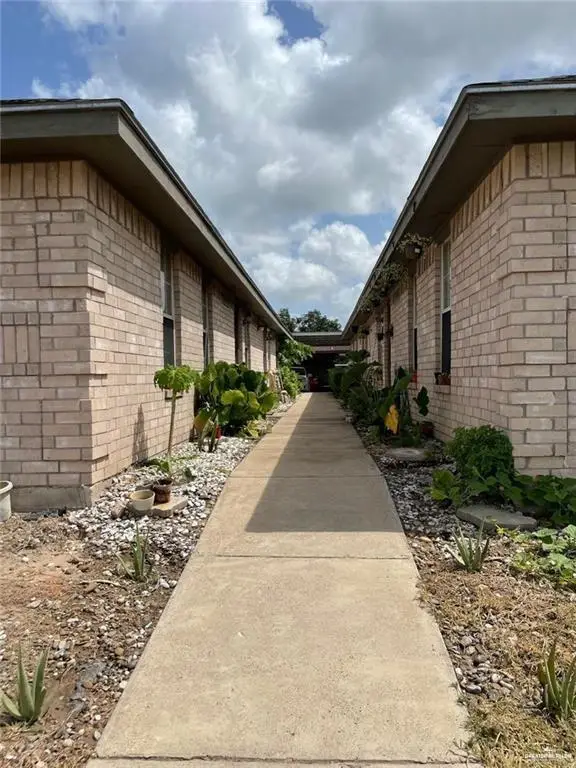 2009 Bracey Avenue, Mission, TX 78572