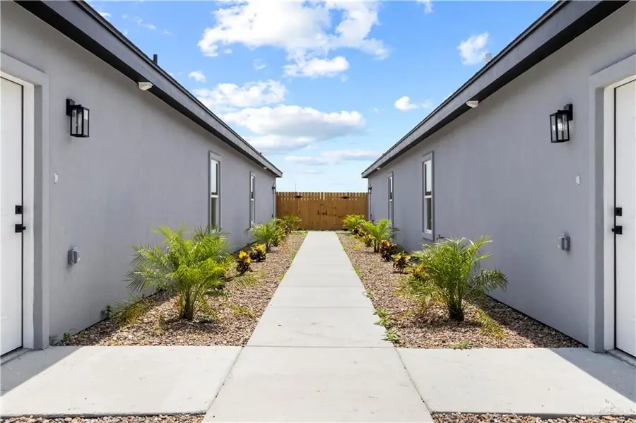 916 13th Street, Alamo, TX 78516 - #2