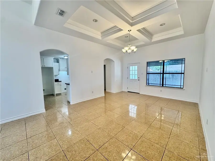 2005 E Gardenia Avenue, Hidalgo, TX 78557 - #3