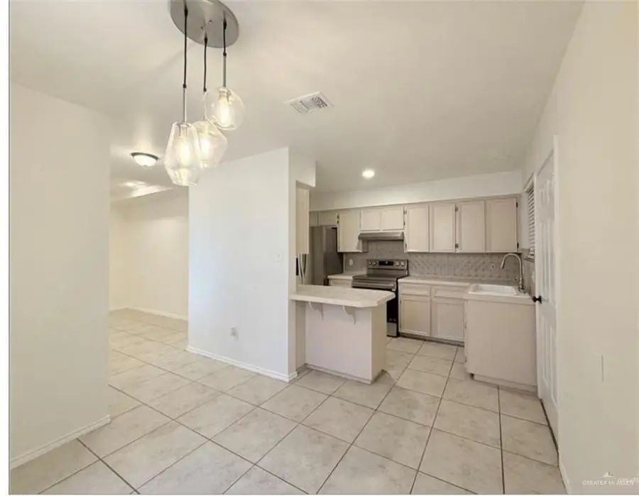 2400 E Brazil Street, Hidalgo, TX 78557 - #3