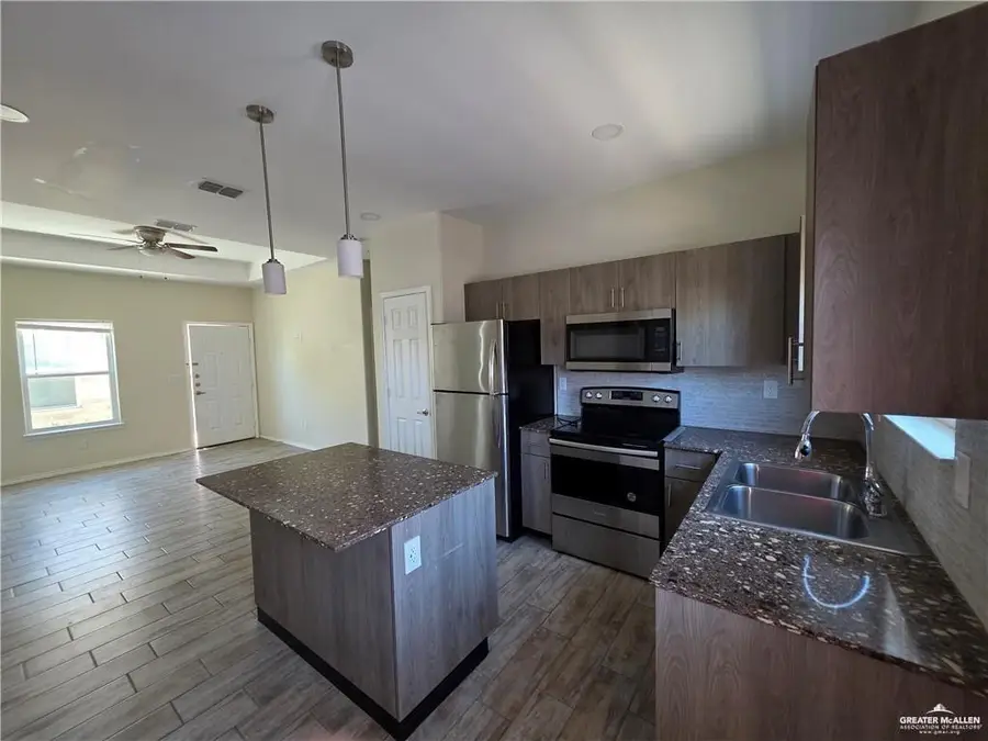 5005 N Hiawatha Drive, Pharr, TX 78577 - #2