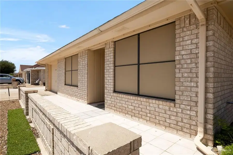 1901 Reagan Street, Mission, TX 78572 - #2