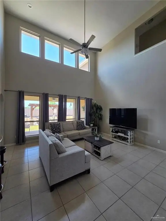 3901 Green Jay Drive, Mission, TX 78572 - #2