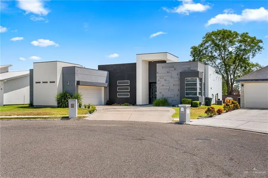 1102 Flamingo Avenue, Mission, TX 78572 - #2