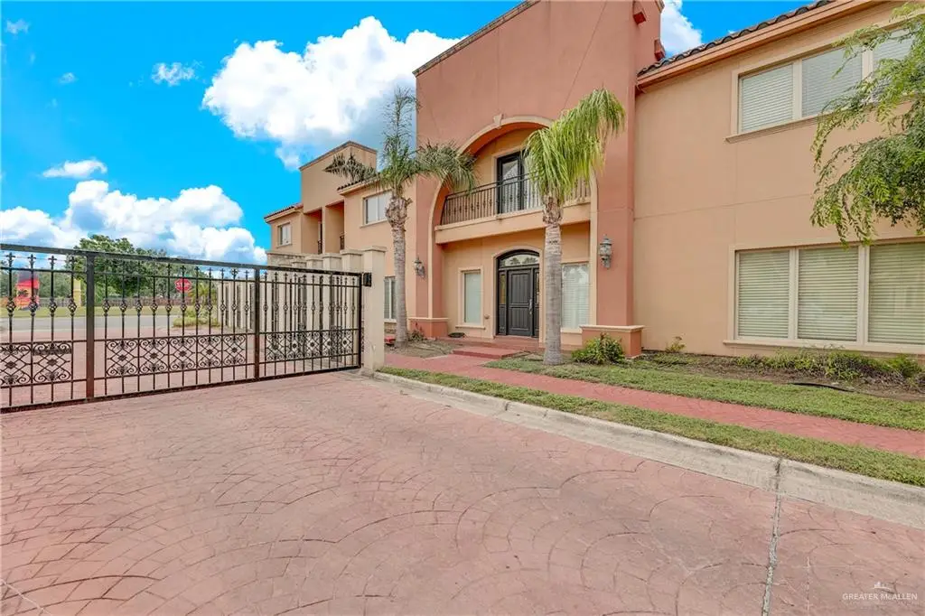 209 Robin Avenue, McAllen, TX 78504 - #1