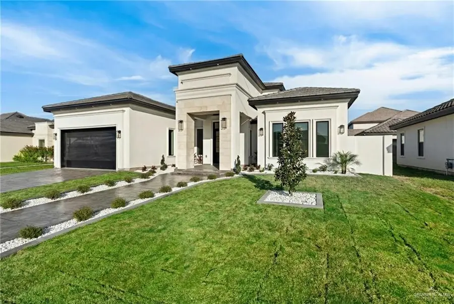 1708 S Queen Street, Edinburg, TX 78539 - #3