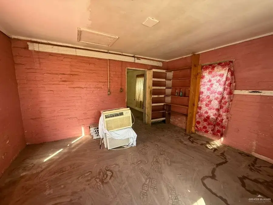 2035 E Harrison Street, Brownsville, TX 78520 - #3