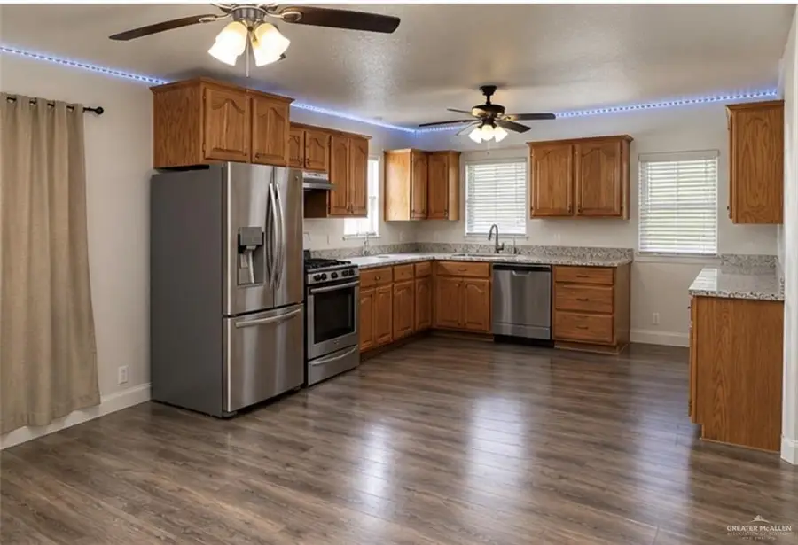 620 Miller Avenue, Mission, TX 78572 - #3