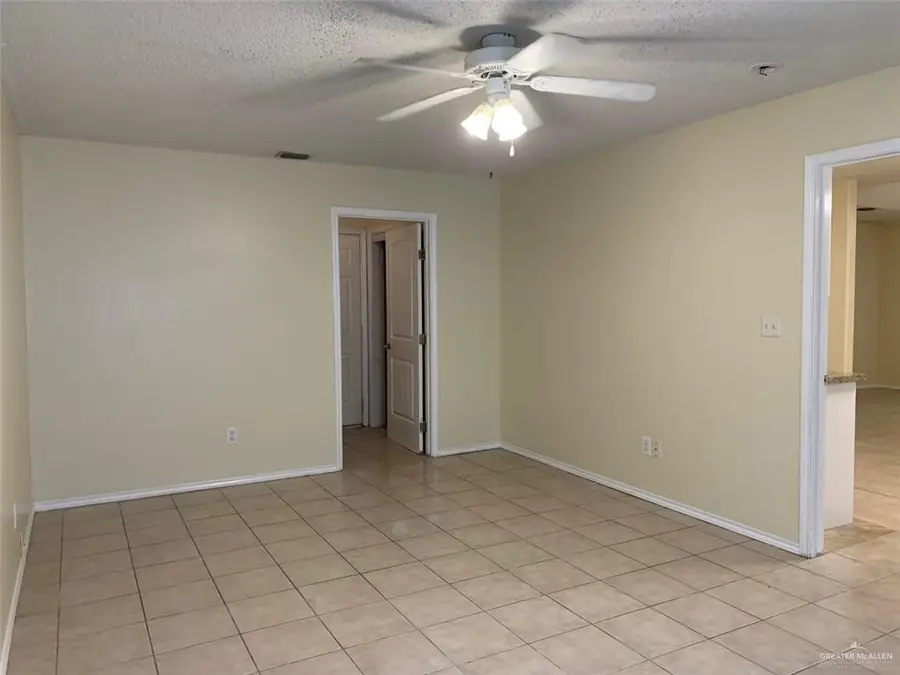 3506 E Adams Avenue, Alton, TX 78574 - #3
