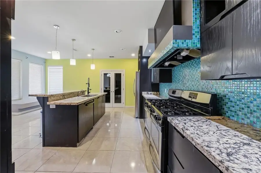 3901 Falcon Drive, Mission, TX 78572 - #3