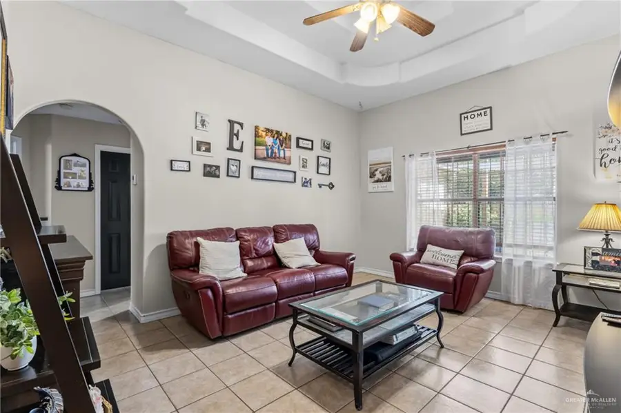 210 W 18th Street, San Juan, TX 78589 - #3